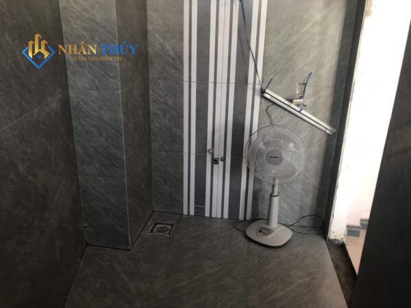 ốp gạch nhà vệ sinh tại bình thạnh