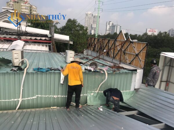 chống dột mái tôn tại quận 2