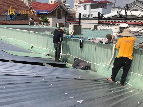chống dột mái tôn quận 2