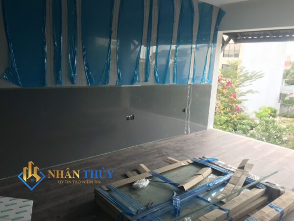 ốp vách tường quận 2